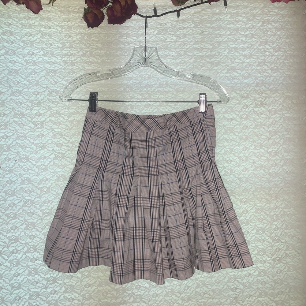 Folded skirt.